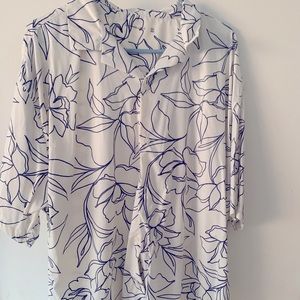 A&F short sleeve. XXL for when you need a little extra room.